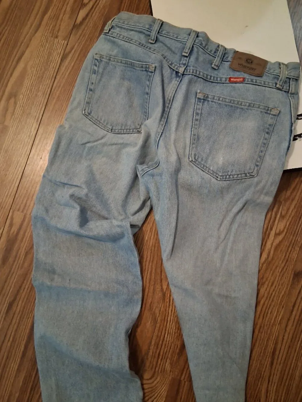 Men's Wrangler Jeans 34x30 Reg Fit Straight Leg Light Wash Thrashed Grungecore